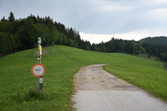 Ober&ouml;sterreich, Laussa, Spadenberg, Plattenberg, Landwirtschaft, Bauernhof, Sacherl, Stra&szlig;e, Weg, Forststra&szlig;e, Alpenvorland, Gewitter, Wolken