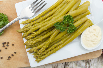asperges vertes et mayonnaise