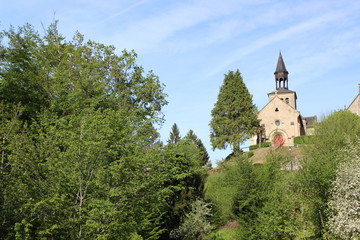 Eglise, village français