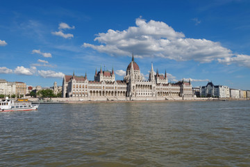Węgry, budynek parlamentu w Budapeszcie - obrazy, fototapety, plakaty