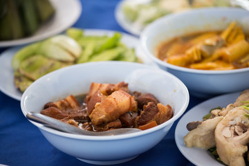 food, meal, meat, dish, chicken, vegetable, cuisine, dinner, beef, lunch, soup, delicious, plate, fried, gourmet, healthy, traditional, bowl, stew, cooked, curry, tasty, thai, rice, potato