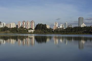 Fototapeta na wymiar Barigui Park in Curitiba.