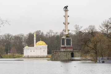 A autumn view of Chesme Column