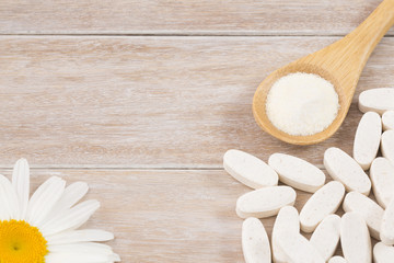 Pills and collagen protein powder - Hydrolyzed