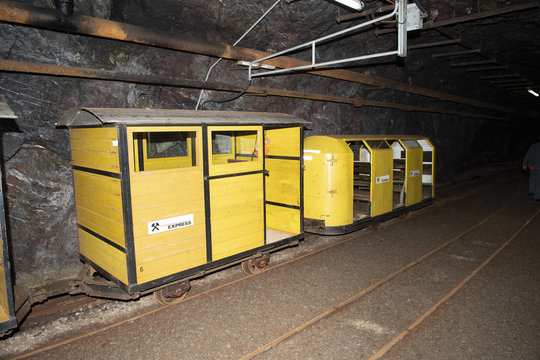 Bergwerkbahn im verlassenen Eisenerzbergwerk "Gonzen", Sargans, St. Gallen, Schweiz