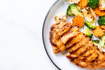 griled chicken breast steak with vegetable