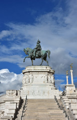 Obraz premium The Altare della Patria or Il Vittoriano, is a monument built in honor of Victor Emmanuel, the first king of a unified Italy, located in Rome. bronze of Victor Emmanuel