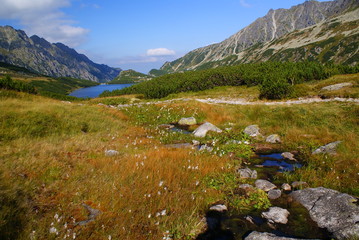 Fototapeta na wymiar View on the Five Lakes Valley (Tatry, Polska/Tatra mountains Poland)