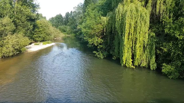 Rivi&eacute;re Suvage