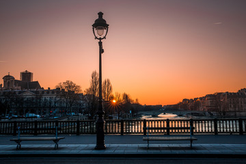 Obraz premium Paris Sunrise