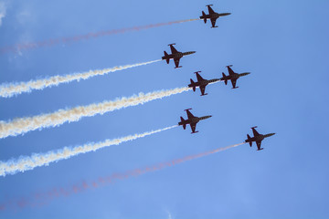 warplanes show and games