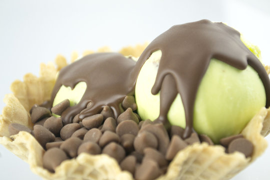 ice cream, chocolate with mint