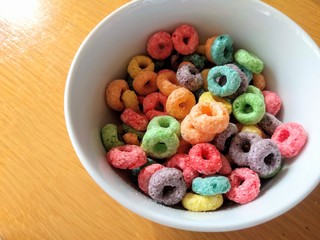 カラフルなシリアル