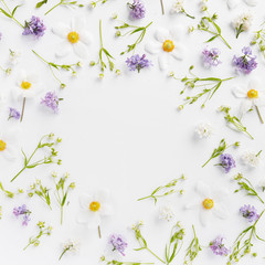 Obraz na płótnie Canvas flower pattern background of wildflowers top view, flat lay.