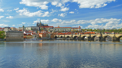 Obraz premium The most famous view of Prague - Charles Bridge (Karluv most) and Castle, Capital city of the Czech Republic