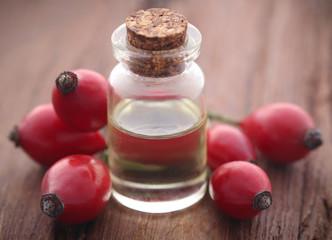 Rose hips with extract oil