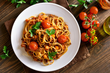 Spaghetti bolognese, top view