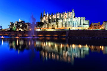 Fototapeta na wymiar Gothic medieval cathedral of Palma de Mallorca, Spain