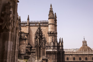 Fototapeta na wymiar torres catedral gotica