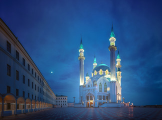 Fototapeta na wymiar Walking in the Kazan Kremlin. Kul Sharif