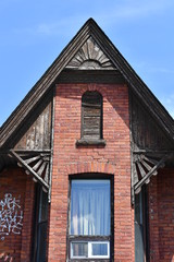 Fototapeta na wymiar Old house in downtown Toronto-Canada