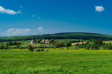 F, Burgund, Departement Côte d'Or, Blick auf Savianges