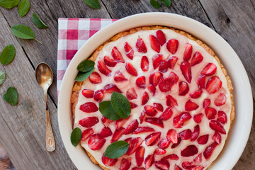 strawberry pie with mint