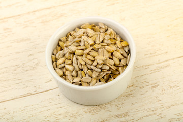 Peeled sunflower seeds