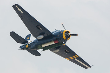 aircraft flyght on military airshow