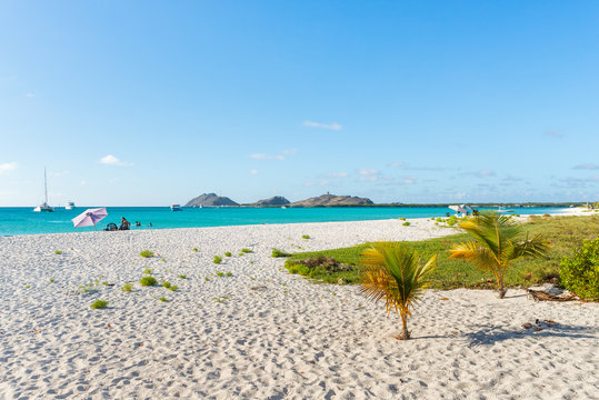 Beautifully colored water of the Caribbean Sea at Los Roques archipelago, Venezuela