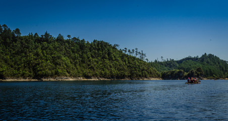 Fototapeta na wymiar Lagunas de Montebello