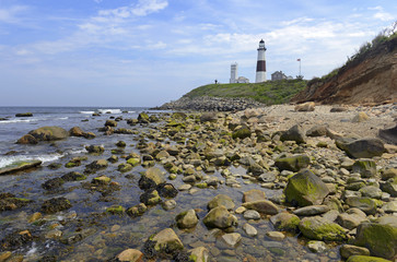 Fototapeta na wymiar Coastal scene with Montauk Lighthouse on Atlantic Ocean, Long Island, New York