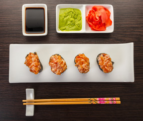 Japanese food, spicy gunkan roll