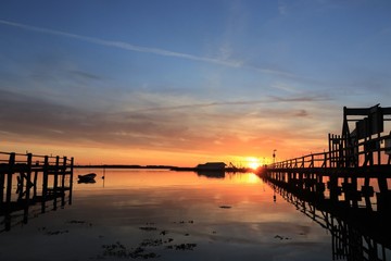 Fototapeta na wymiar romantischer Sonnenuntergang am Meer