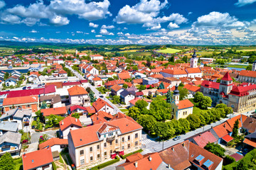 Obraz premium Colorful medieval town of Krizevci aerial view