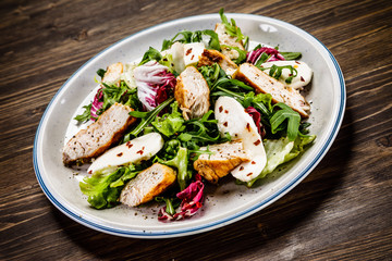 Greek salad with grilled chicken