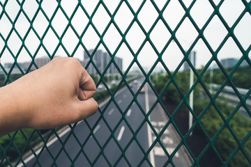 A cage that cannot be escaped, a reality that cannot be escaped