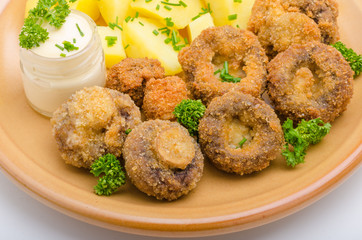 Breaded mushrooms fried with mayo