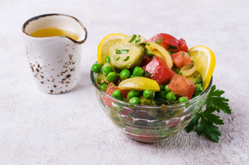 Salad with raw slices of vegetables