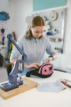 Tailor Making Bright Waist Bag With Dog Print