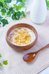 朝食 コーンフレーク