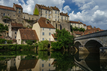 Fototapeta na wymiar F, Bourgogne-Franche-Comté, Haute-Saône , Pesmes