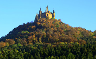 Burg Hohenzollern im Herbst
