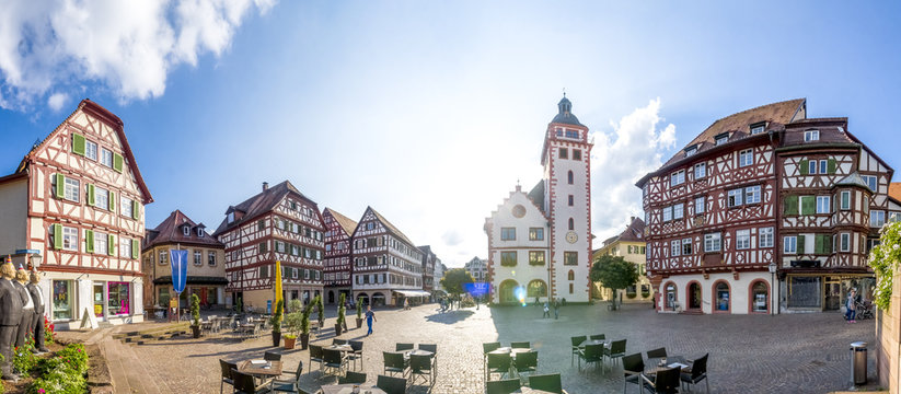 Mosbach, Marktplatz und Rathaus 