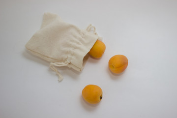 Obraz na płótnie Canvas Apricots in small bag