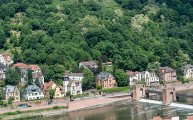 Fototapeta na wymiar Heidelberg es una ciudad situada en el valle del río Neckar en el noroeste de Baden-Wurtemberg (Alemania). 