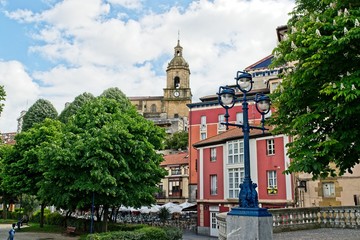 Fototapeta na wymiar Portugalete church and lamppost