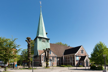 Fototapeta na wymiar Kirche St.Petri und Pauli in Hamburg Bergedorf