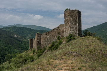 Fototapeta premium Medieval fortress Maglic on mountain cliff, Serbia