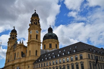 Fototapeta na wymiar side view of the beautiful Theatinerkirche in Munich in Germany